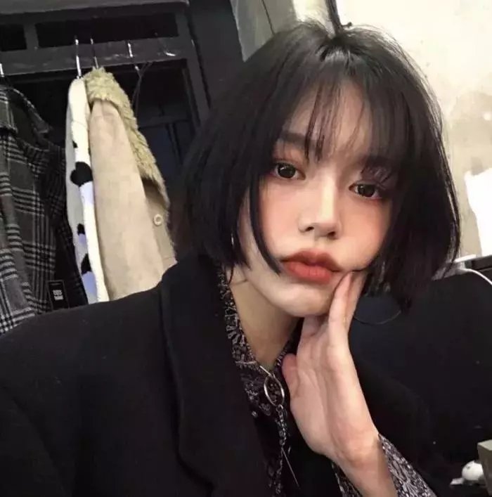 不中用的我仰望天空